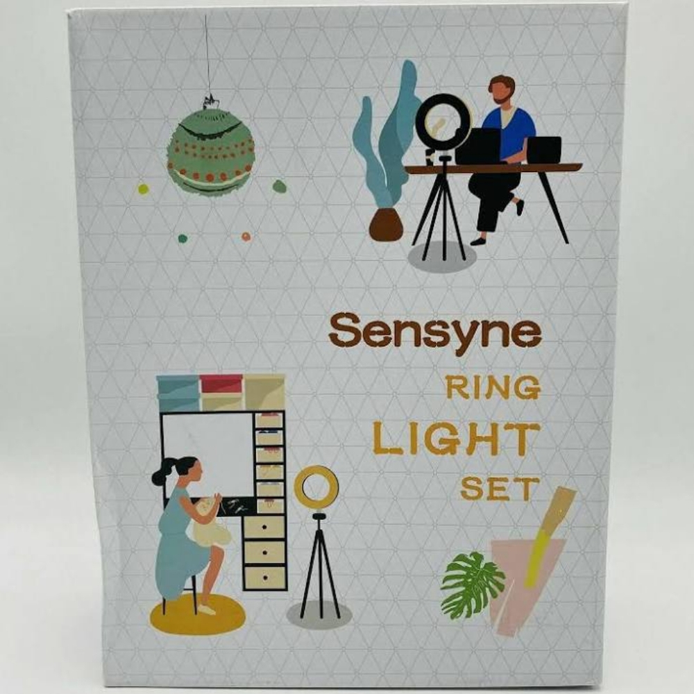 Ring light with tripod